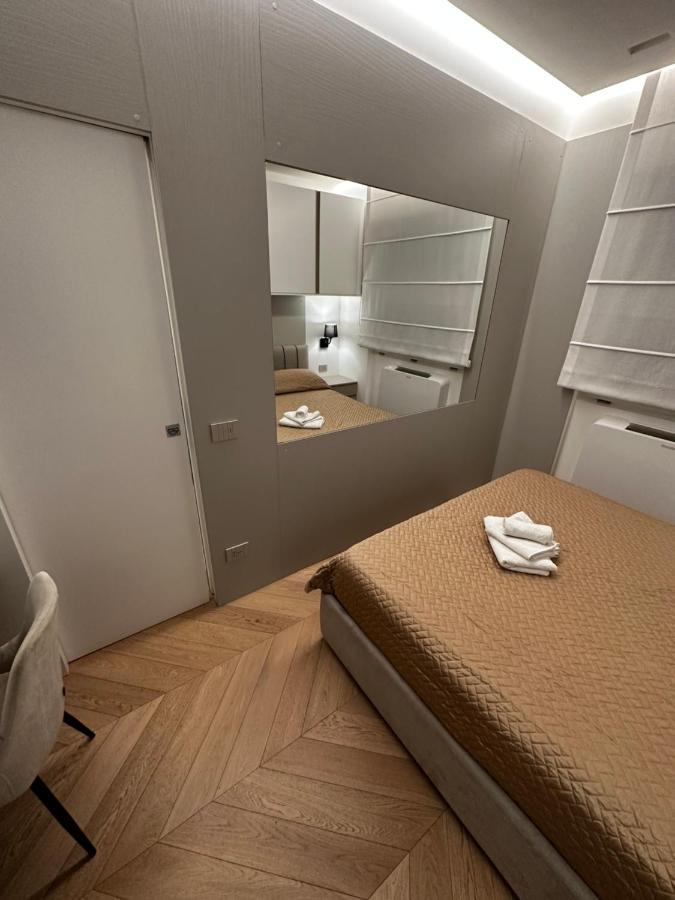 Bilocale Luxury A 50 Mt Dalla Stazione Di Milano Apartment Bagian luar foto